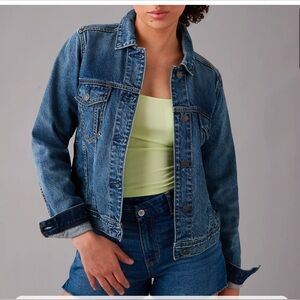 NWT AE Strigid Classic Denim Jacket Sz S